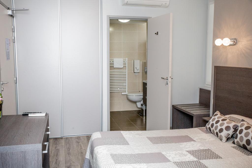 Annexe Hotel De La Gare Hendaye Exterior photo