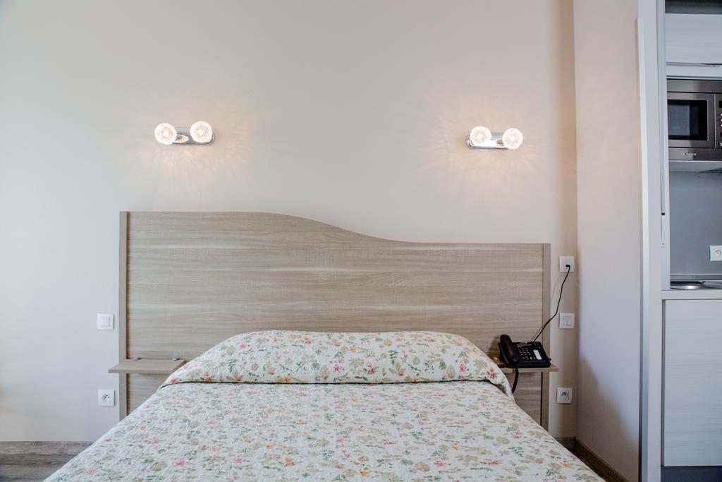 Annexe Hotel De La Gare Hendaye Exterior photo