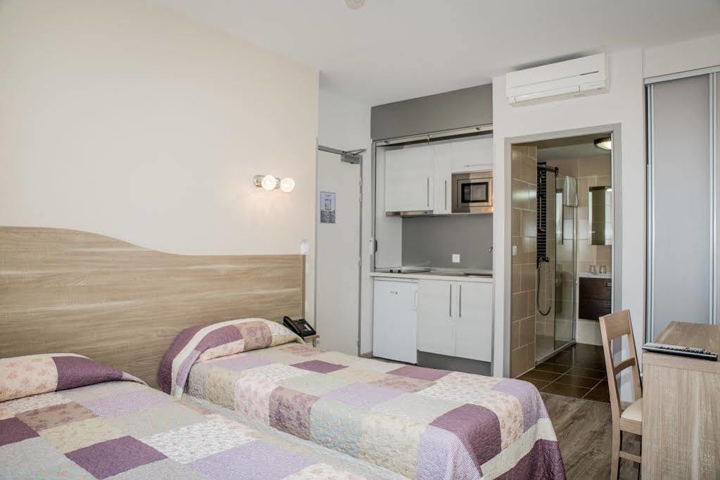 Annexe Hotel De La Gare Hendaye Exterior photo